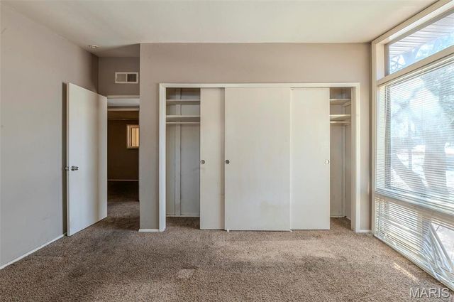 5 Little Lane, Florissant, MO 63033