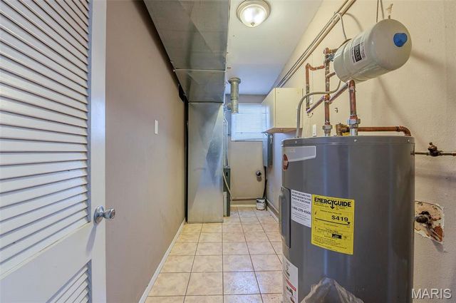 5 Little Lane, Florissant, MO 63033