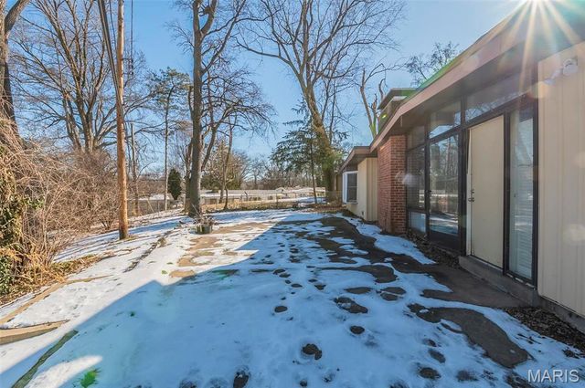 5 Little Lane, Florissant, MO 63033