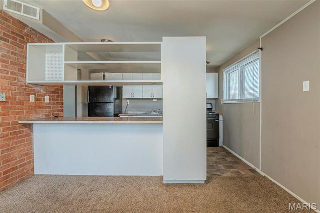 5 Little Lane, Florissant, MO 63033