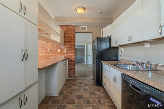 5 Little Lane, Florissant, MO 63033