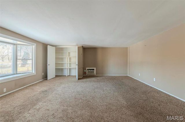5 Little Lane, Florissant, MO 63033