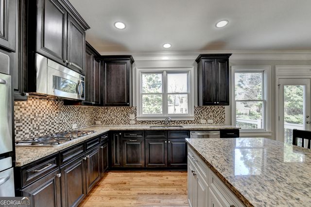 8020 Prestwick Circle, Duluth, GA 30097