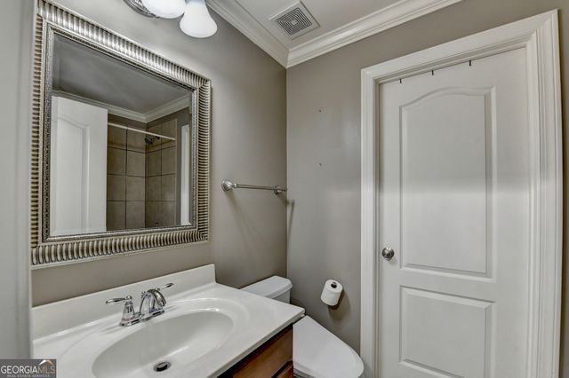 8020 Prestwick Circle, Duluth, GA 30097