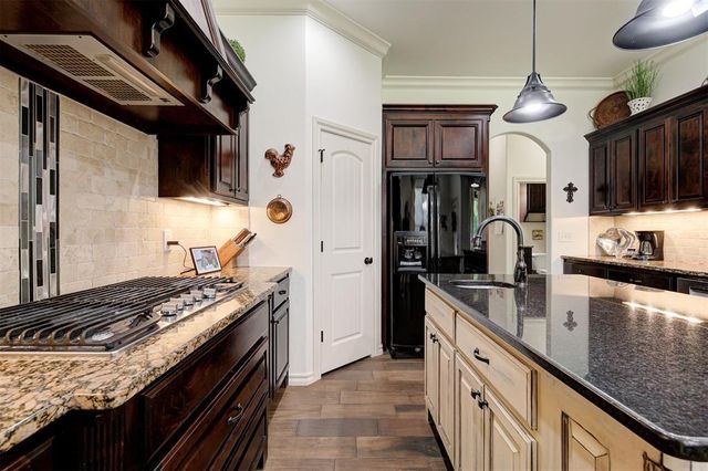 1216 Brayhill Road, Edmond, OK 73003