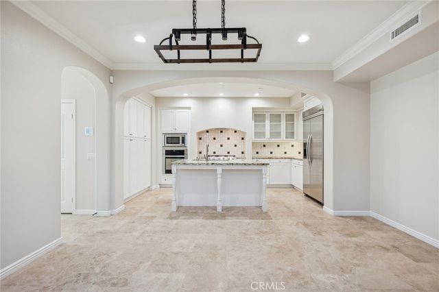 22 Ridge Valley, Irvine, CA 92618