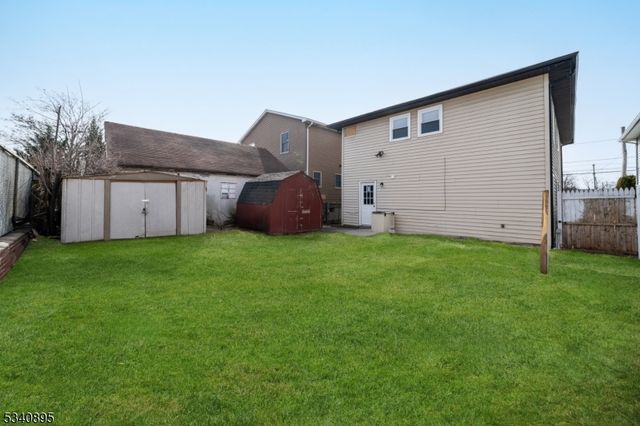 701 Mccandless St, Linden City, NJ 07036