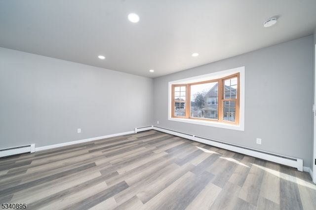 701 Mccandless St, Linden City, NJ 07036