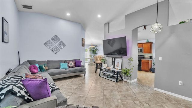1533 WALLACE MANOR AVENUE, Winter Haven, FL 33880