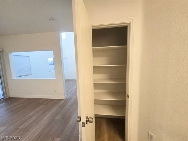 6323 Sonora Canyon Court, Las Vegas, NV 89142