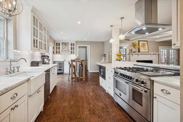 9905 Milltrail Drive, Dallas, TX 75238