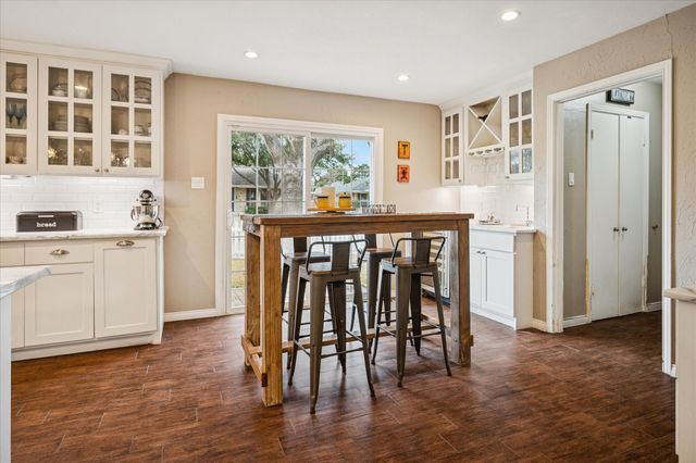 9905 Milltrail Drive, Dallas, TX 75238