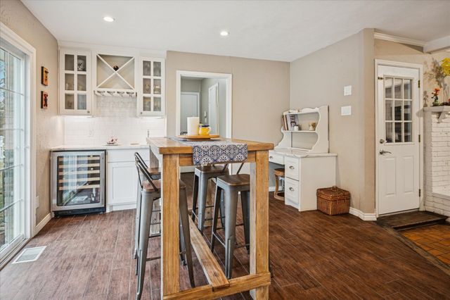 9905 Milltrail Drive, Dallas, TX 75238