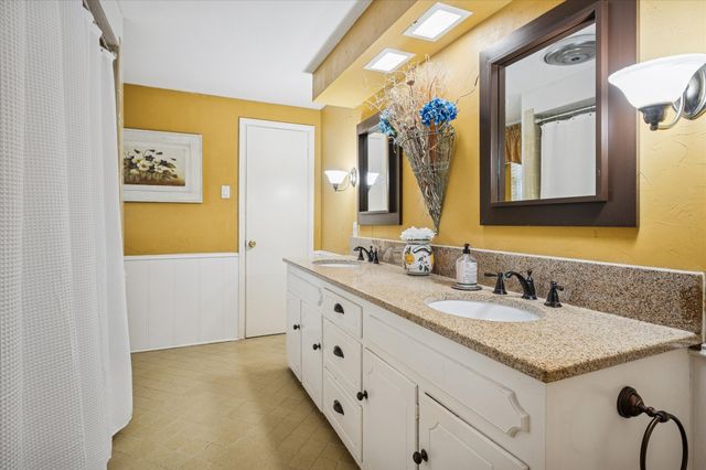 9905 Milltrail Drive, Dallas, TX 75238