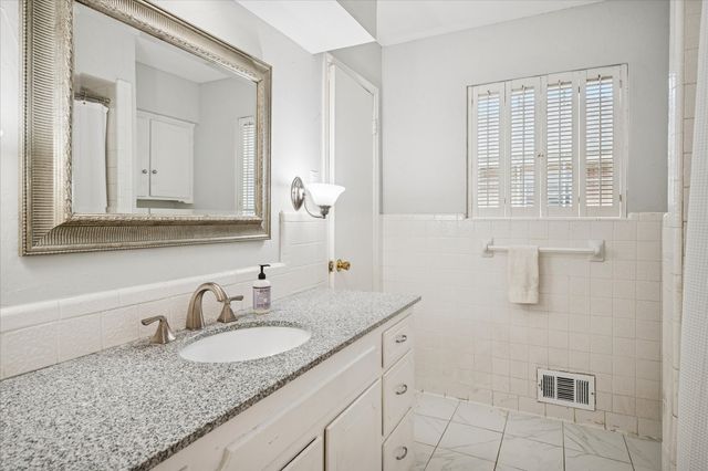 9905 Milltrail Drive, Dallas, TX 75238