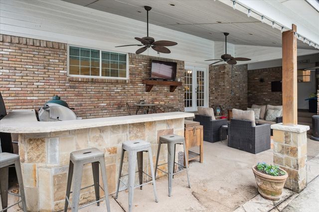 9905 Milltrail Drive, Dallas, TX 75238