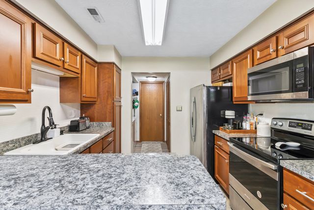 9532 Behner Lane, Indianapolis, IN 46250