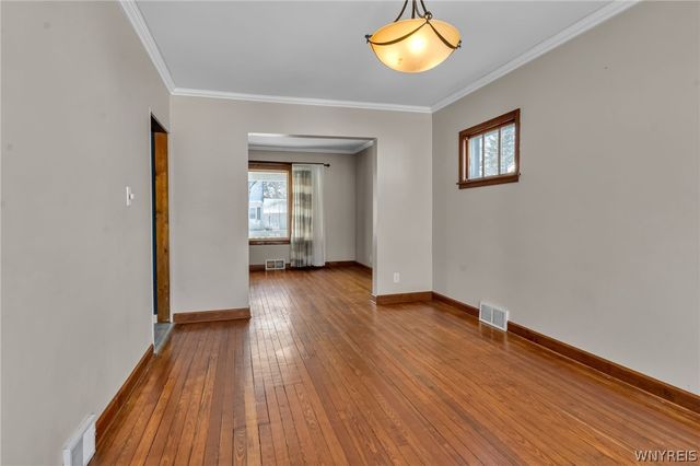 40 Norwood Drive, West Seneca, NY 14224