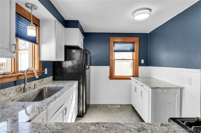 40 Norwood Drive, West Seneca, NY 14224