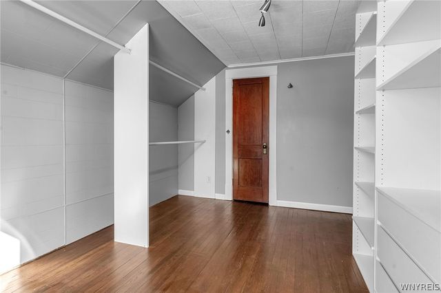 40 Norwood Drive, West Seneca, NY 14224