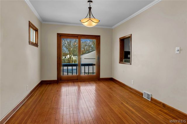 40 Norwood Drive, West Seneca, NY 14224