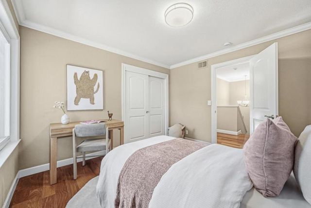 950 Boranda Avenue 12, Mountain View, CA 94040