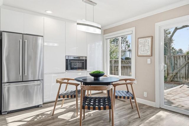 950 Boranda Avenue 12, Mountain View, CA 94040