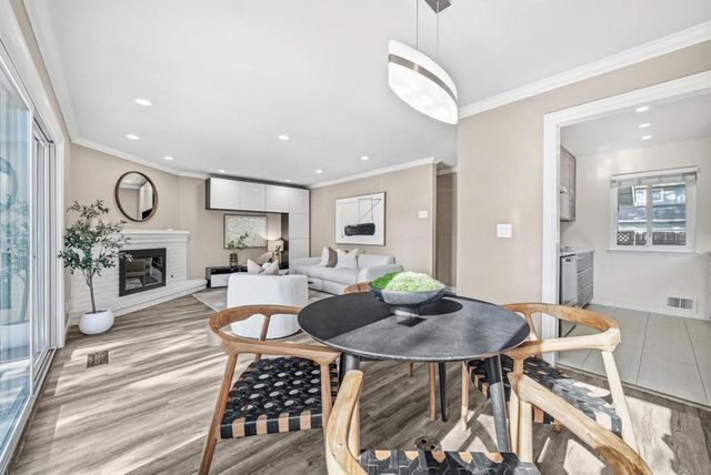 950 Boranda Avenue 12, Mountain View, CA 94040