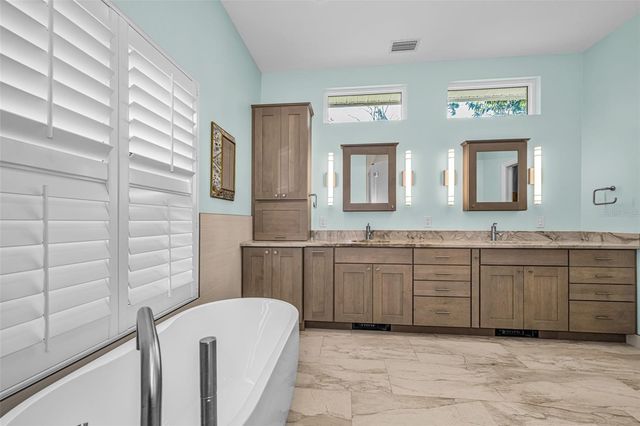 2013 WATER WHEEL COURT, Dunedin, FL 34698