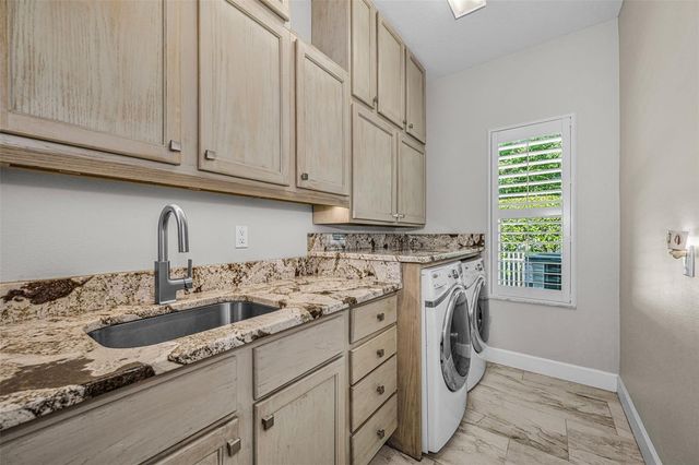 2013 WATER WHEEL COURT, Dunedin, FL 34698