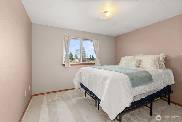 13820 Logez Court SW, Olympia, WA 98512