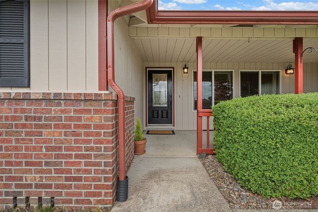 13820 Logez Court SW, Olympia, WA 98512