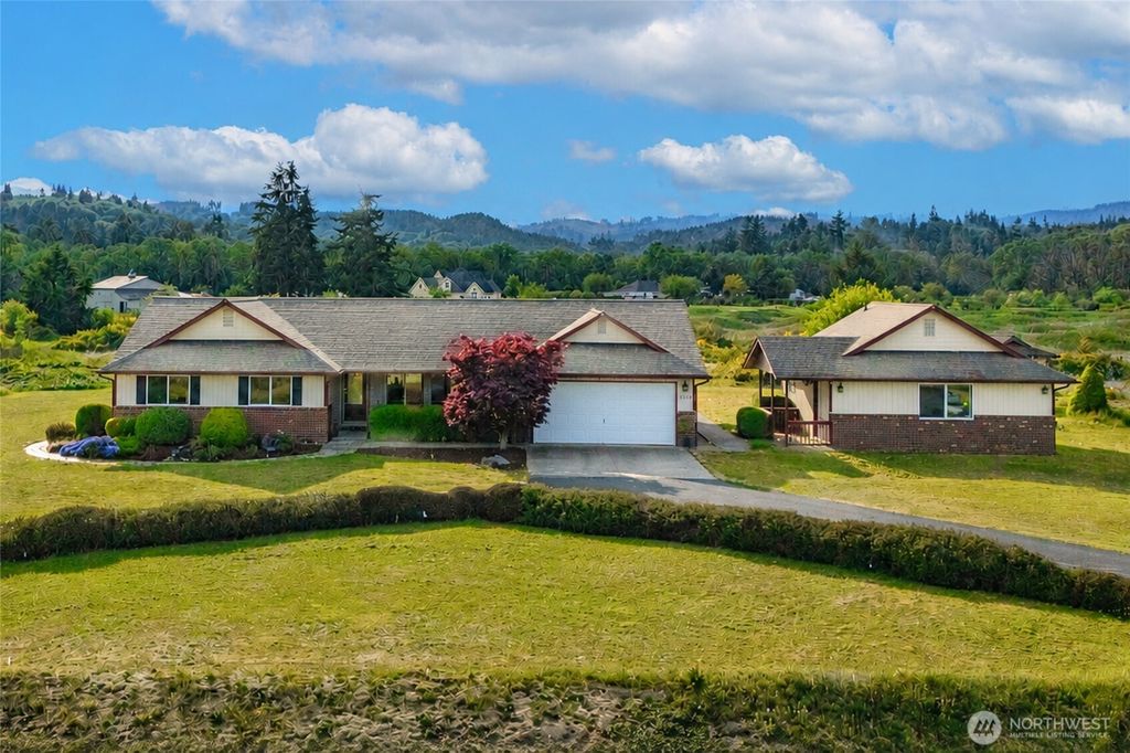 13820 Logez Court SW, Olympia, WA 98512