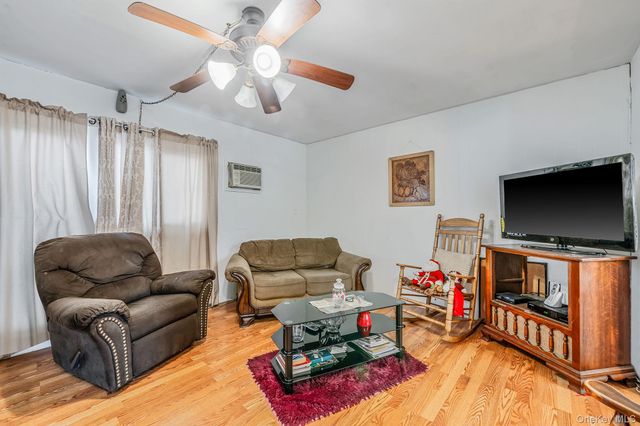 3109 Devon Avenue, Medford, NY 11763