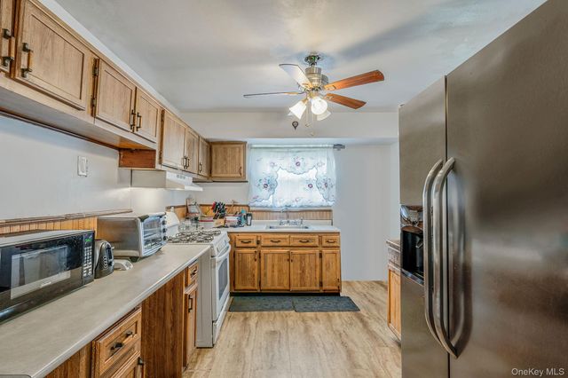 3109 Devon Avenue, Medford, NY 11763