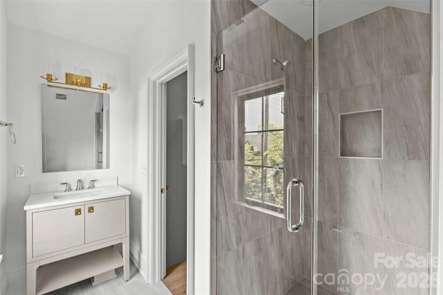 1321 Ferncliff Road, Charlotte, NC 28211