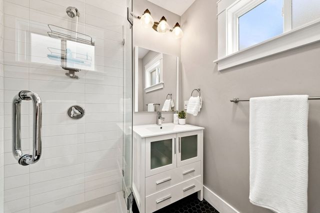 18 Partridge Ave, Somerville, MA 02145