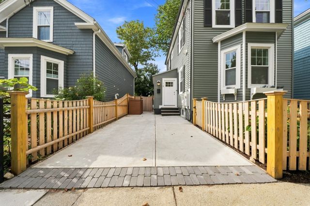 18 Partridge Ave, Somerville, MA 02145