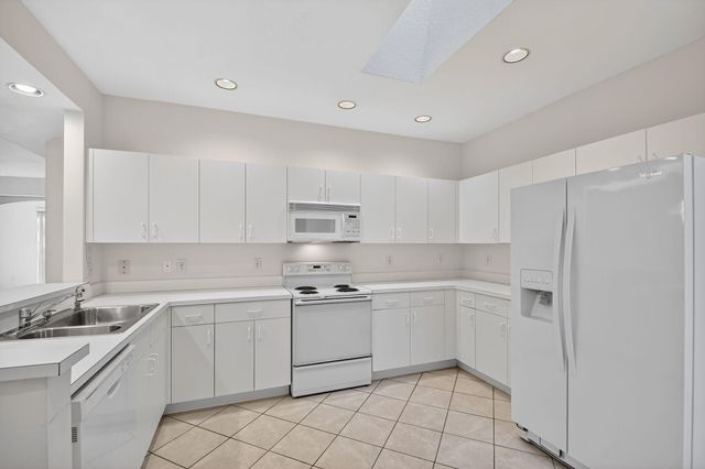 12574 Crystal Pointe Drive C, Boynton Beach, FL 33437