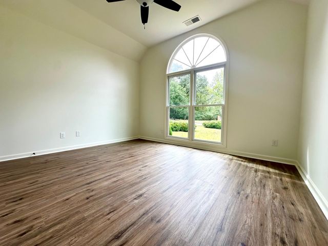 766 CRESTOVER DR, Collierville, TN 38017