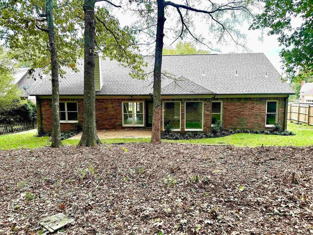 766 CRESTOVER DR, Collierville, TN 38017