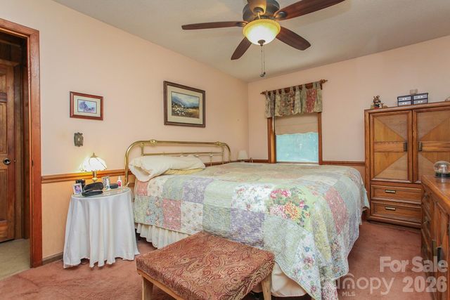 146 W Stecoah Heights, Robbinsville, NC 28771