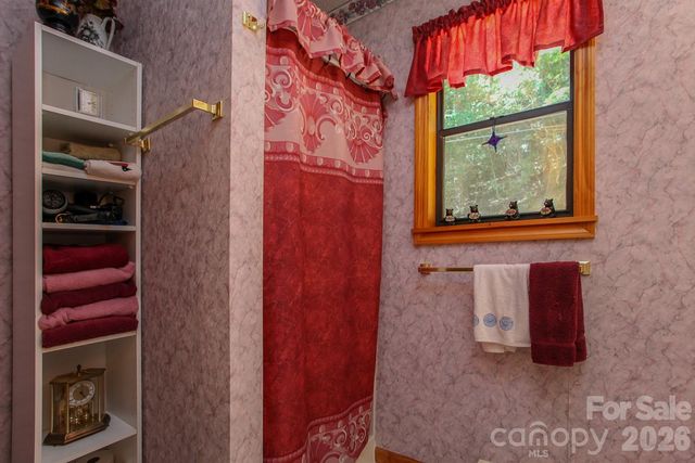 146 W Stecoah Heights, Robbinsville, NC 28771