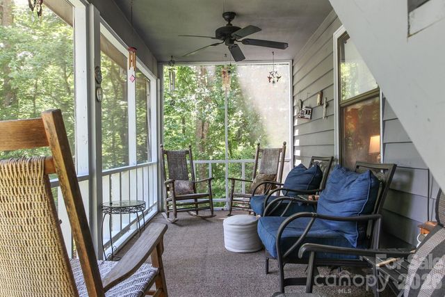 146 W Stecoah Heights, Robbinsville, NC 28771