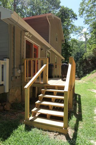 146 W Stecoah Heights, Robbinsville, NC 28771