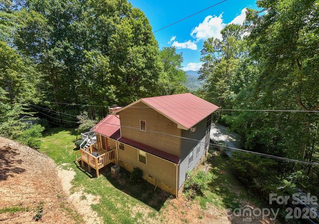 146 W Stecoah Heights, Robbinsville, NC 28771