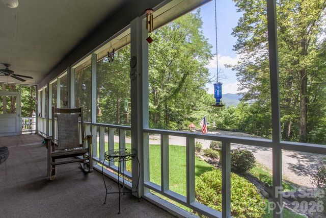 146 W Stecoah Heights, Robbinsville, NC 28771