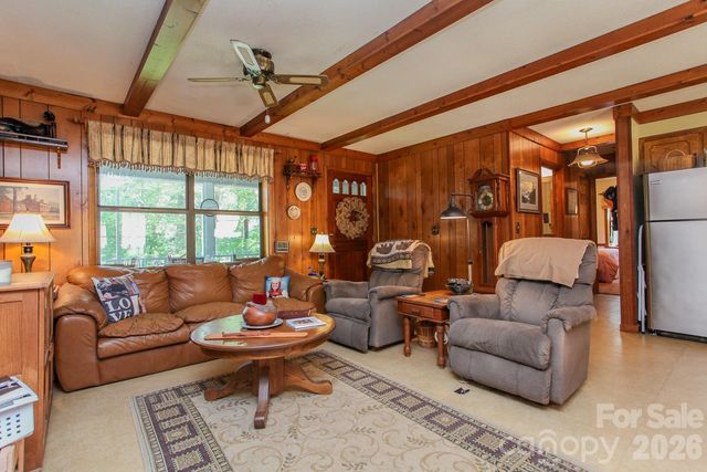 146 W Stecoah Heights, Robbinsville, NC 28771