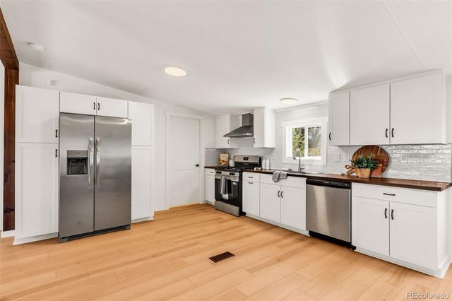 2206 W 16th Street, Pueblo, CO 81003