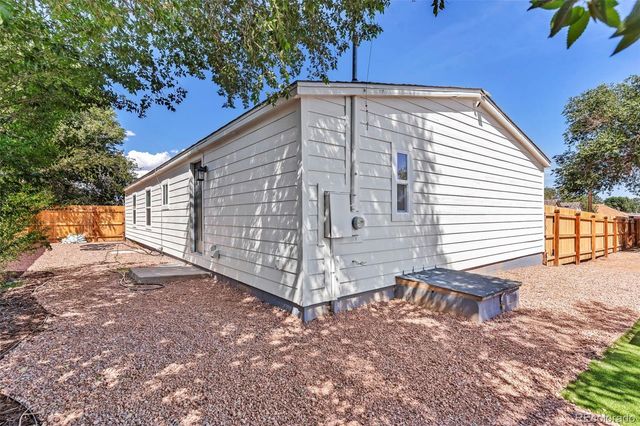 2206 W 16th Street, Pueblo, CO 81003